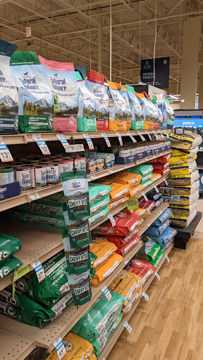 Pet Supply Store «Petco Animal Supplies», reviews and photos, 10315 E Shelby Dr, Collierville, TN 38017, USA