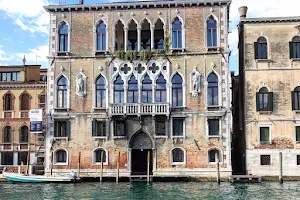 Views on Venice Apartments image