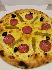 Salami du Pizzeria PIZZA DELOS Bio Besançon à Besançon - n°5