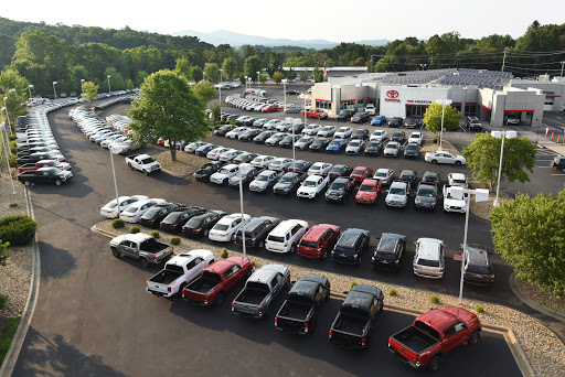 Toyota Dealer «Fred Anderson Toyota of Asheville», reviews and photos, 777 Brevard Rd, Asheville, NC 28806, USA