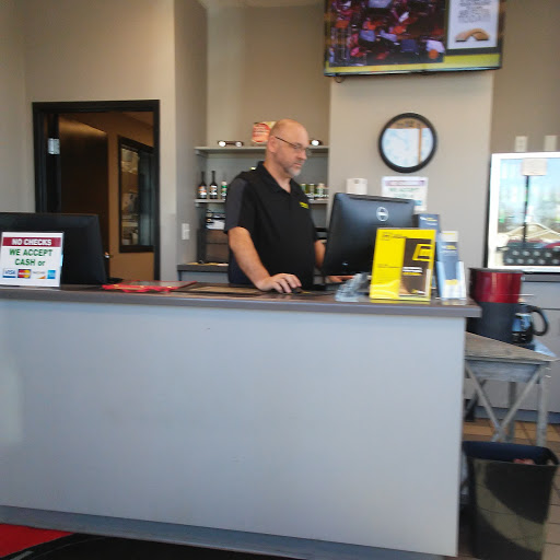 Auto Repair Shop «Meineke Car Care Center», reviews and photos, 1503 Park Ave, Muscatine, IA 52761, USA
