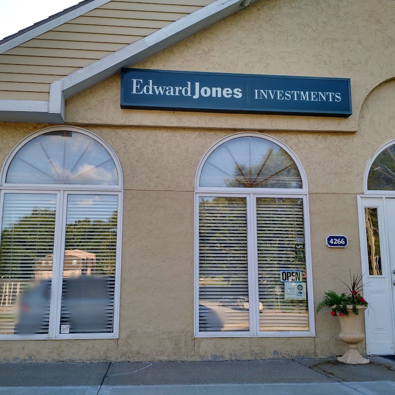 Edward Jones - Financial Advisor: Rodney W Simpson