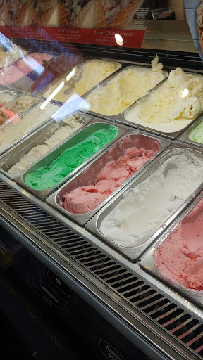 Ice Cream Shop «Cold Stone Creamery», reviews and photos, 2000 E Rio Salado Pkwy #1211, Tempe, AZ 85281, USA