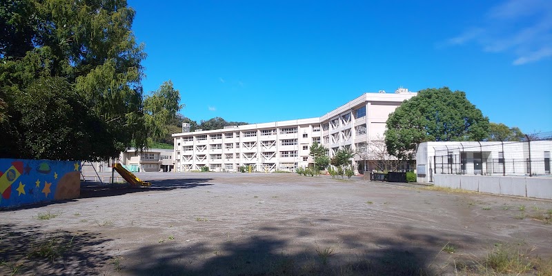 横須賀市立鷹取小学校