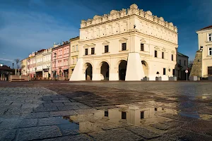 Muzeum w Jarosławiu Kamienica Orsettich image