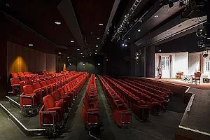 Theater im Rathaus image