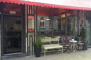 Leyla's Cafe und Kultur image