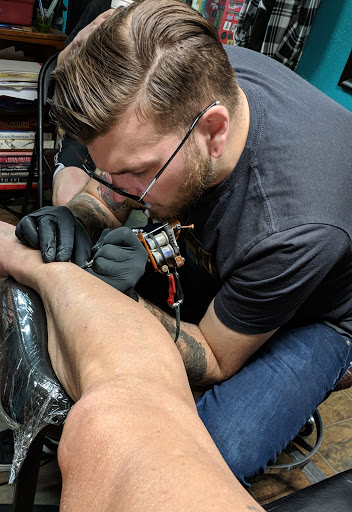 Tattoo Shop «Defiance Tattoos», reviews and photos, 163 E Main St, Kent, OH 44240, USA