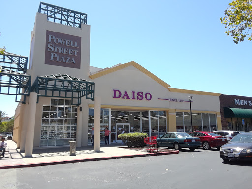 Shopping Mall «Powell Street Plaza Shopping Center», reviews and photos, 5795 Christie Ave, Emeryville, CA 94608, USA