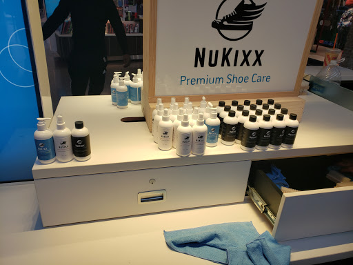 Shoe Store «Finish Line», reviews and photos, 620 Chicago Ridge Mall, Oak Lawn, IL 60453, USA