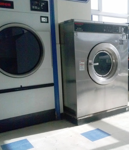 Laundromat «Eureka Launderland», reviews and photos, 420 N St, Eureka, CA 95501, USA