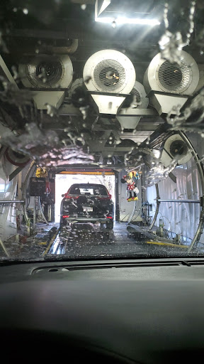 Car Wash «ScrubaDub Car Wash (Brookline, MA)», reviews and photos, 143 Harvard St, Brookline, MA 02446, USA