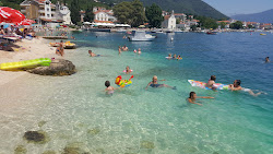 Φωτογραφία του Pepilon & Colorna με ευρύχωρος κόλπος