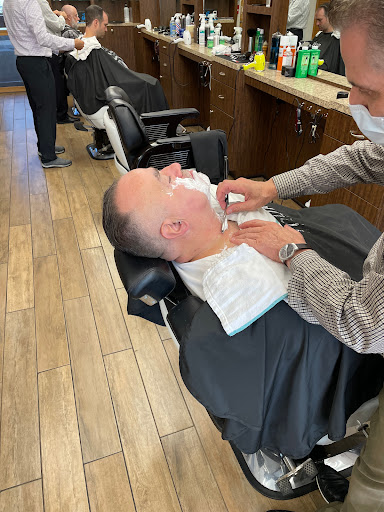 Barber Shop «Maple Barber Shop», reviews and photos, 6 S Maple Ave, Ridgewood, NJ 07450, USA