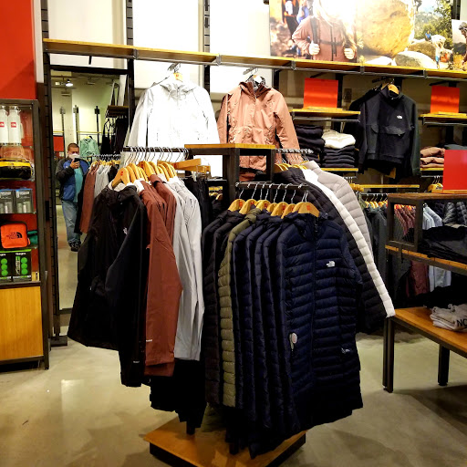 Clothing Store «The North Face», reviews and photos, 2855 Stevens Creek Blvd #2321, Santa Clara, CA 95050, USA