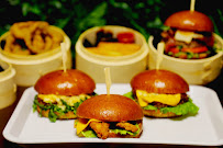 Plats et boissons du Restaurant de hamburgers Burgers & Snacks à Paris - n°9