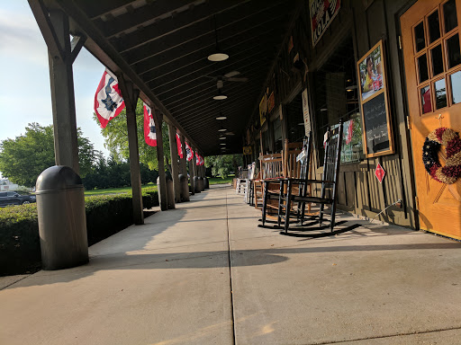 American Restaurant «Cracker Barrel Old Country Store», reviews and photos, 1162 Wayne Ave, Chambersburg, PA 17202, USA