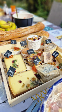 Fabrication du fromage du Restaurant La Fromagerie d'Auriol - n°5
