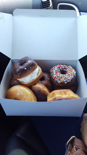 Donut Shop «Happy Donut», reviews and photos, 1807 El Camino Real, Burlingame, CA 94010, USA