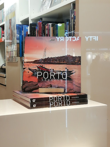 Livraria Bertrand - La Vie Porto