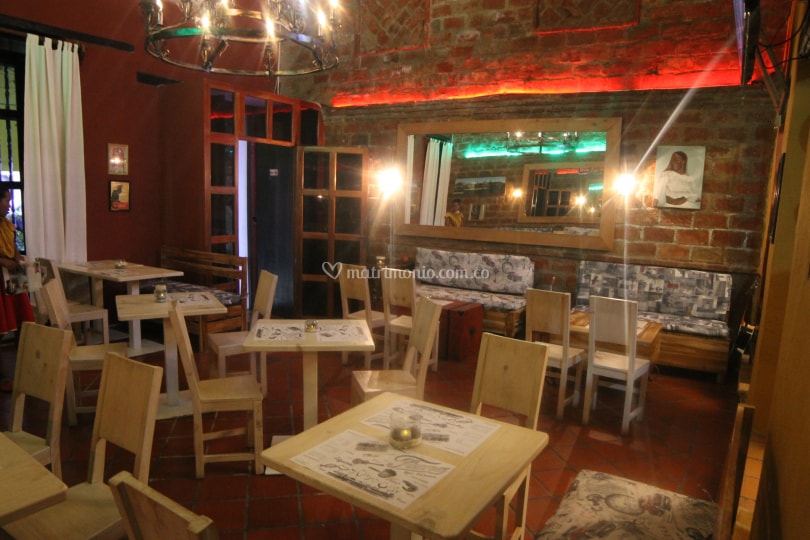 Fama Bar Fusion - Restaurante Casa De Las Palmas