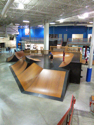 Outlet Mall «St. Louis Outlet Mall», reviews and photos, 5555 St.Louis Mills Blvd, Hazelwood, MO 63042, USA