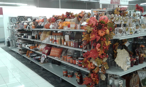 Clothing Store «Burlington Coat Factory», reviews and photos, 800 Barnum Avenue Cutoff, Stratford, CT 06614, USA