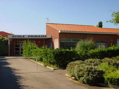 Ecole Elémentaire à Llupia