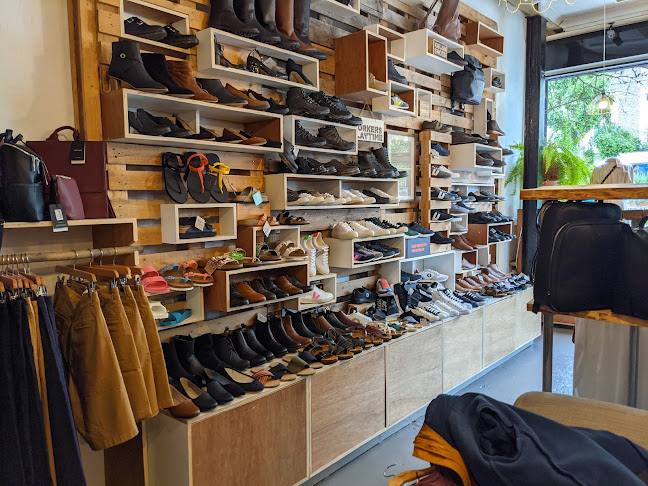 Reviews of The Third Estate in London - Shoe store