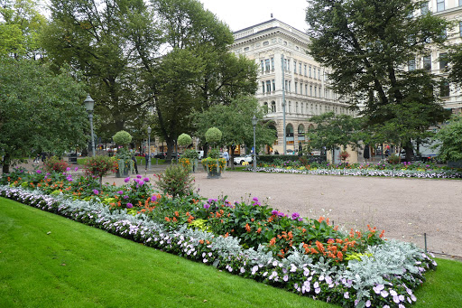 Puistot ja baarit Helsinki