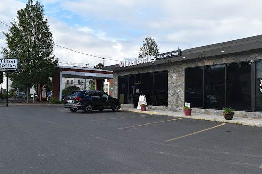 Wine Store «West Side Wines & Spirits», reviews and photos, 10 Raymond Rd, West Hartford, CT 06107, USA