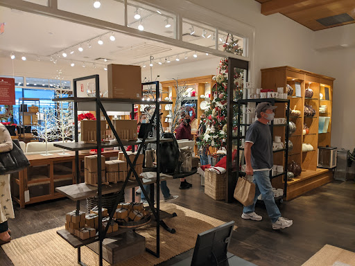 Furniture Store «Pottery Barn», reviews and photos, 7007 Friars Rd #590a, San Diego, CA 92108, USA