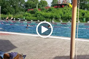 Schwimm-/Erlebnisbad image