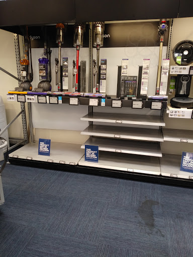 Electronics Store «Best Buy», reviews and photos, 6000 E Lake Sammamish Pkwy SE, Issaquah, WA 98029, USA
