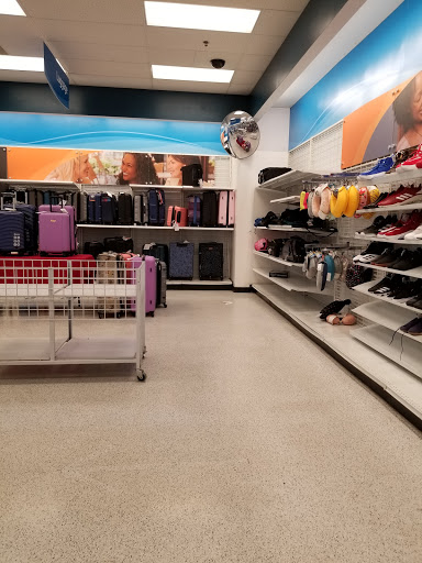 Clothing Store «Ross Dress for Less», reviews and photos, 46301 Potomac Run Plaza, Sterling, VA 20164, USA