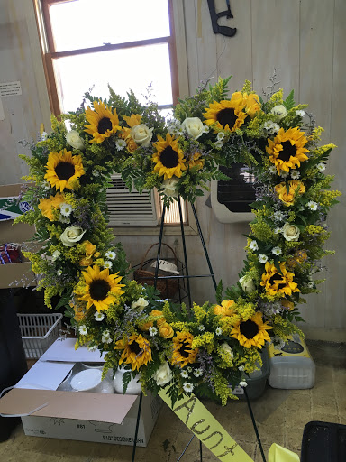 Florist «Country Gallery Florist», reviews and photos, 193 Old Airport Rd, Bristol, VA 24201, USA