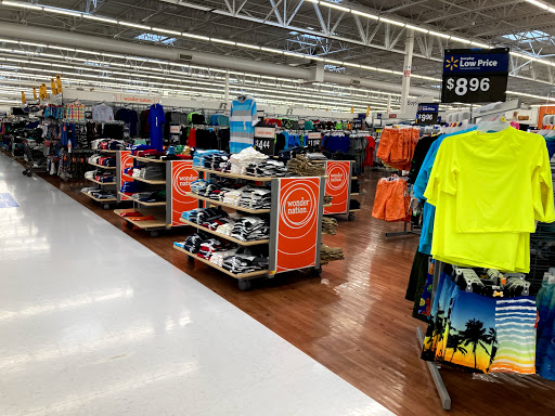 Discount Store «Walmart», reviews and photos, 3164 Berlin Turnpike, Newington, CT 06111, USA
