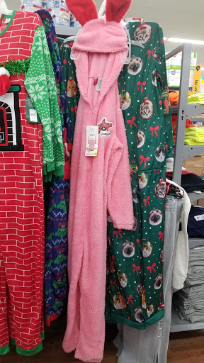 Department Store «Walmart Supercenter», reviews and photos, 474 Boston Post Rd, North Windham, CT 06256, USA