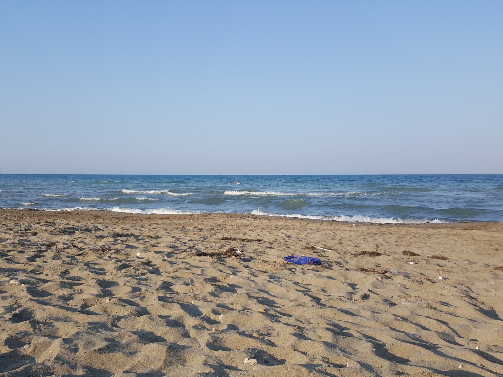 Photo of Yalikoy Sahil with turquoise pure water surface