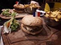 Hamburger du Restaurant Cantine Corner à Clichy - n°20