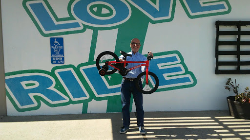 Bicycle Store «Two Wheels One Planet Bicycle Store», reviews and photos, 420 E 17th St, Costa Mesa, CA 92627, USA