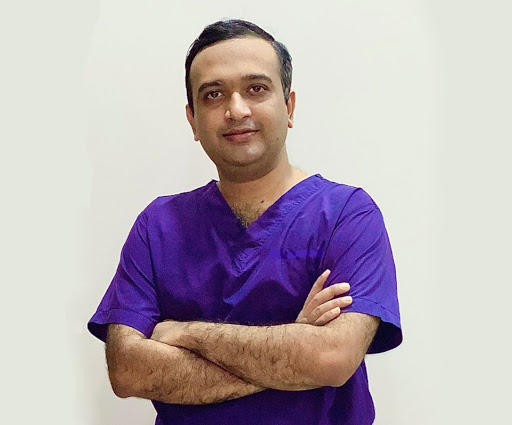 Dr. Saumil Shah, Best Plastic Surgeon in Mumbai, Reconstructive Surgeon | Rhinoplasty, Hair Transplantation, Tummy Tuck, Face Lift, Breast Reduction, Breast Lift, Arm Liposuction, Thigh Liposuction, Botox & Gynecomastia Surgery Mumbai