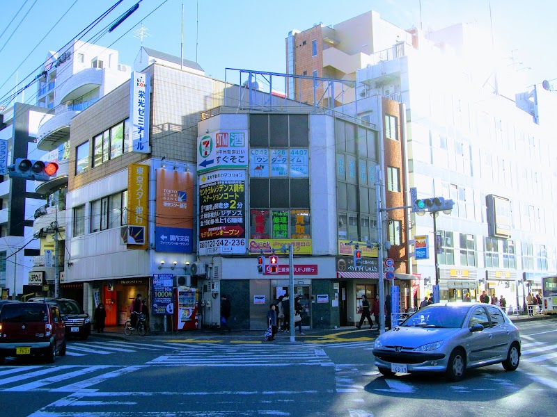 三菱UFJ銀行 ATMコーナー 調布駅北口