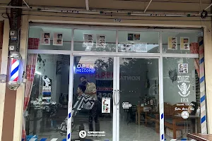 Phangan Haricut Rasta barber shop. image