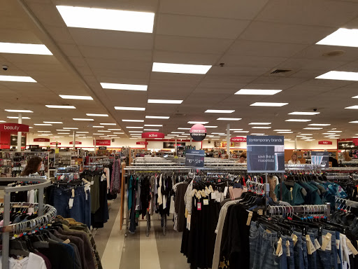 Department Store «T.J. Maxx & HomeGoods», reviews and photos, 2692 Madison Rd F, Cincinnati, OH 45208, USA