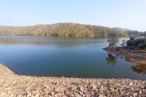 Harnav Reservoir Dam image