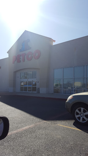 Pet Supply Store «Petco Animal Supplies», reviews and photos, 545 W Prien Lake Rd, Lake Charles, LA 70601, USA