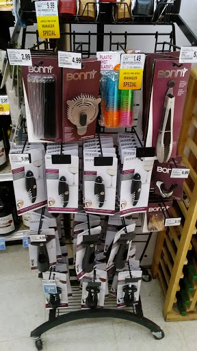 Grocery Store «Save Mart», reviews and photos, 130 W Stockton St, Sonora, CA 95370, USA