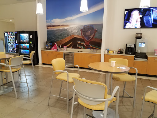 Toyota Dealer «AutoNation Toyota Irvine», reviews and photos, 9101 Research Dr, Irvine, CA 92618, USA