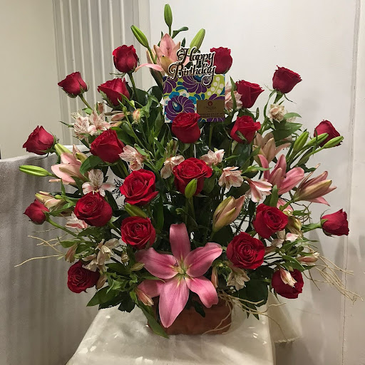 Floreria y Regalos Leo florería en  en la zona Balcones de Santo Domingo